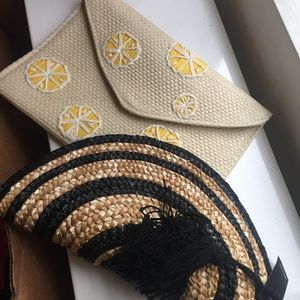 Set of 2 Straw Vacation Clutch Bags